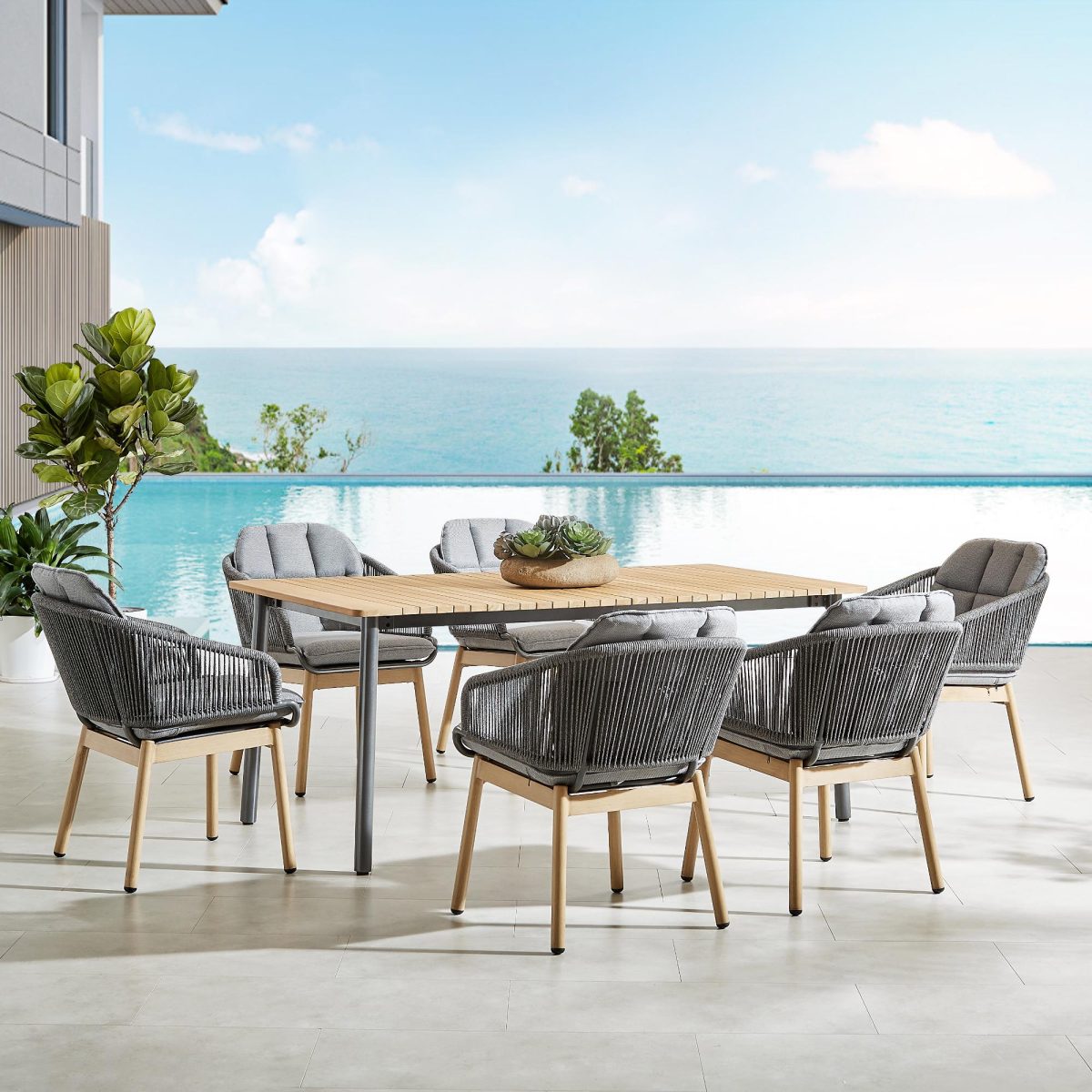 Akka Outdoor Dining Chair
