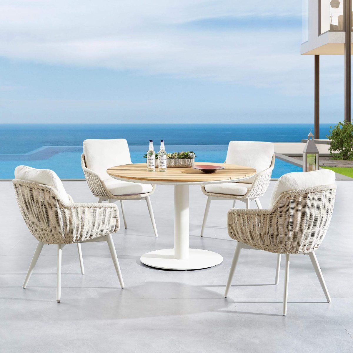Salerno Outdoor Dining Set